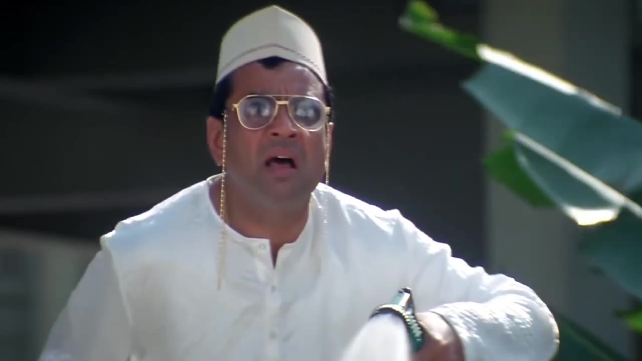 Babu Bhaiya Speaking With Head Turn