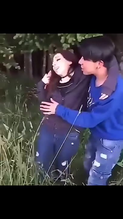 Chica Queriendo Vomitar