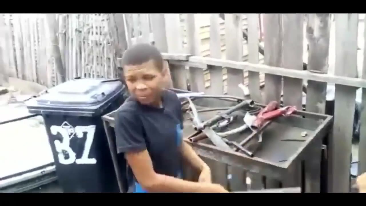 Warehouse Pointing Showdown